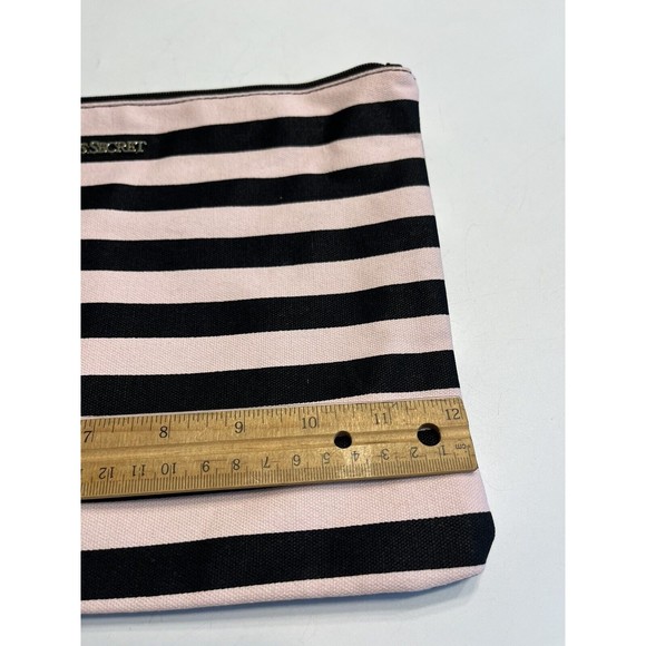 NWT - Victoria Secret Pink & Black Weekender Duffle Tote Bag w Cosmetic Bag - Picture 4 of 15